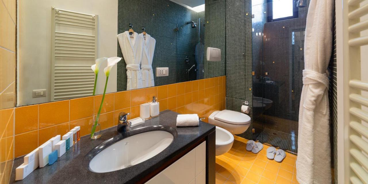 Suite Augustus - Free Parking เจนัว ภายนอก รูปภาพ